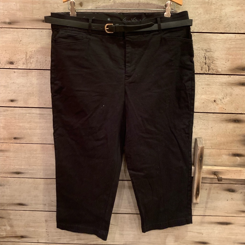 Gloria Vanderbilt Crops